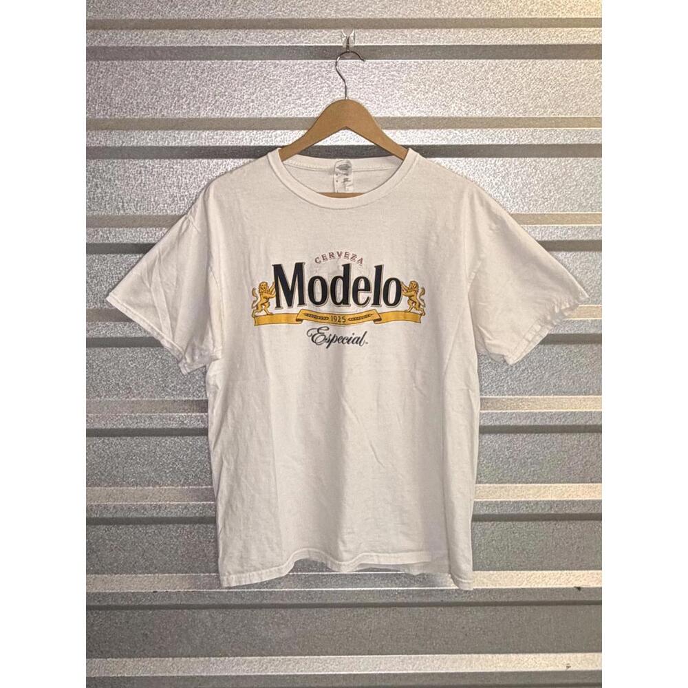 Y2k Modelo Beer Especial White Graphic Tee Large
